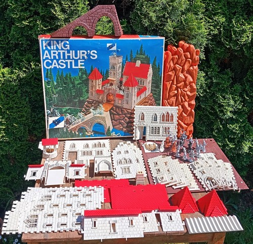 King arthur castle big - arthur's,
