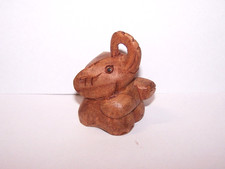 Süsser kleiner ELEFANT