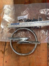 Opel Corsa C Automatik Bj.01 3 türig Opel Zeichen Opel Logo Emblem Kühler N3323