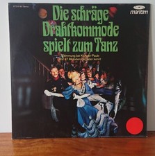 Die Schräge Drahtkommode