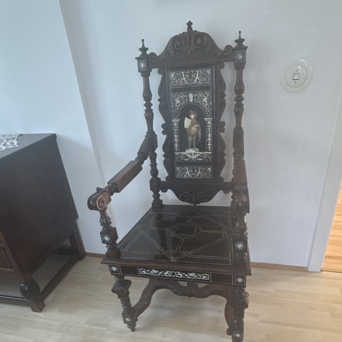 Antiker holz armlehnstuhl - antiker, holz-armlehnstuhl