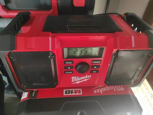 Milwaukee m18 radio - m18,