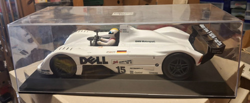 Collectors line bmw v12 - line,