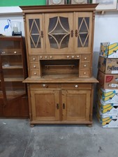 Antikes Küchenbuffet