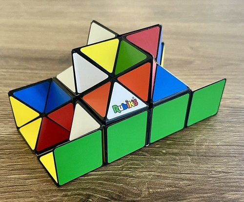 Genuine original rubiks magic - original,