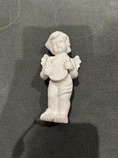 hübscher kleiner Engel mit Harfe