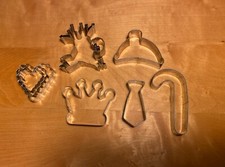 8 Ausstecher Plätzchenausstecher Ausstechformen Herz Froschkönig Krone Mütze