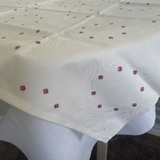 schöne ältere Tischdecke