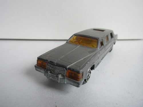Majorette cadillac - 1:58,