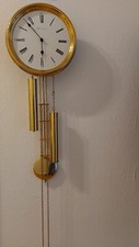 Wandpendeluhr