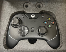 Razer Wolverine V2 Chroma -