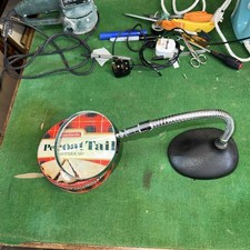 Hilkinson Lupe auf flexiblem Ständer mit stabilem massivem schwarzem Metallfuß