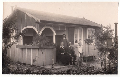 Familie schrebergarten - in,