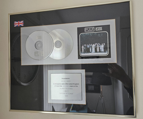 Pulp different class platinum - different,