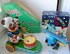 2x Blechspielzeug Panda mit