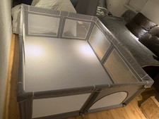 Laufstall 160x 190x 69 cm