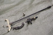 Tankklappe Mechanik komplett CM012801 299903 Gilera Runner 50 125 180 (bis 2005)