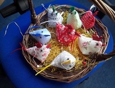 🐔 1 dickes Deko Huhn