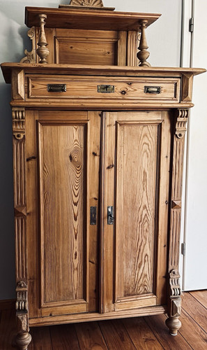 Antiker holzschrank braun mit - braun,