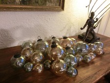 alte Weihnachtskugeln aus