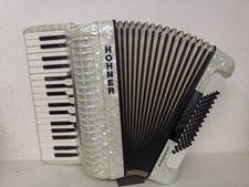Akkordeon  HOHNER Concerto 3 T 3Chöre   72  Bass 