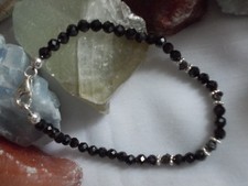 Spinell mit Schwarze