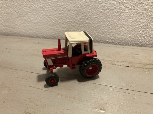 International 1086 ertl - 1086,