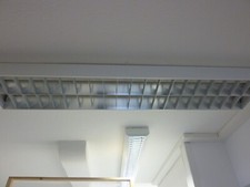 Raster Anbauleuchte (2 Röhren) weiss