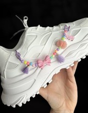 Selbstgemachte Sneaker-Kette mit süßen Anhängern - Manga / Candy / Girlie Style