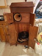 Grammophonschrank um 1925 voll funktionsfähig mit über 50 Platten & Ersatznadeln