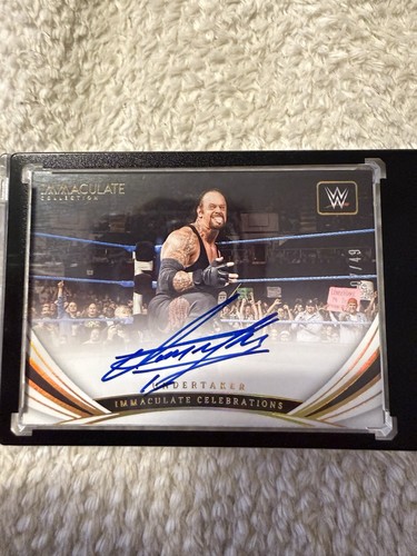 Wwe undertaker auto - wwe,