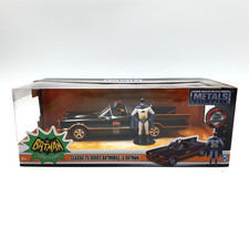 Jada Toys DC Batman 1:24 Classic TV Series 1966 Batmobile & Batman Diecast 98259