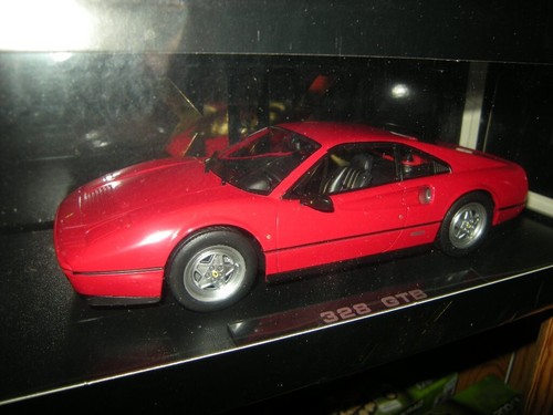 Scale ferrari 328 gtb - 1:18,