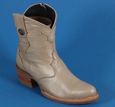 E Westernstiefelette