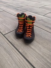 Salewa Wanderschuhe Mountain