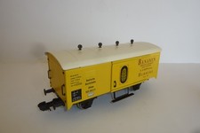 Märklin Maxi Gedeckter Güterwagen mit Türen zum öffnen, Aufschrift "Bananen"