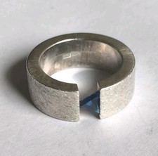 Spannring mit blauem Stein aus 925 Silber - Größe: 54/17,2 - 14,5 Gramm -
