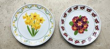 2 Porzellanvasen Wandteller von RETSCH Bavaria Germany. Ø 19 cm.