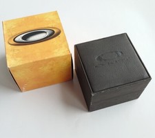 Oakley uhren box - oakley,
