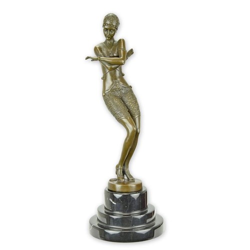 Bronzefigur schüchterne
