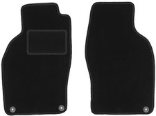 Schwarze Fußmatten vorne