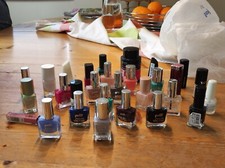 Nagellack 28 Teile, verschiedene Marken