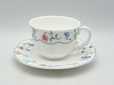 Kaffeetasse mit Untertasse von