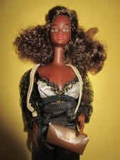B1089) VINTAGE BARBIE AA KISSING CHRISTIE MATTEL 1978 BH+JACKE+LEGGINS+SCHUHE