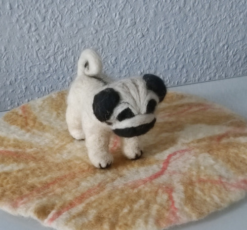 Filzhund hund mops - filzhund,