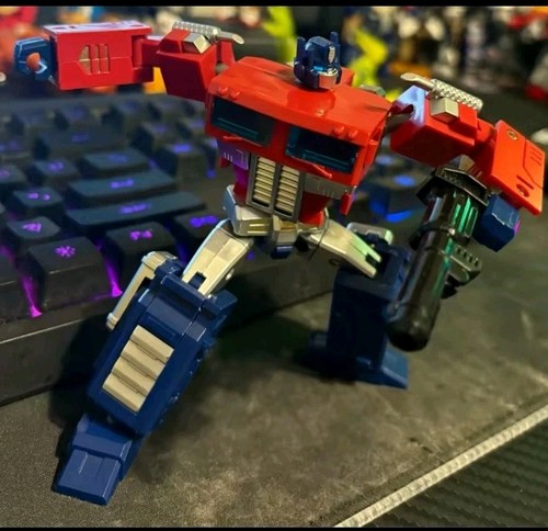 Commander optimus - g1,