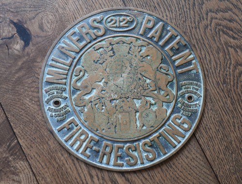 Altes tresorschild - altes,