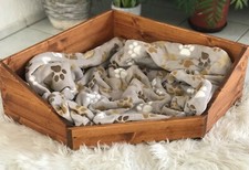 Hunde Holzbett - Eckbett 60 x 60 cm/Hundebett aus Fichtenholz-Eckbett