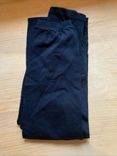Schwarze Leggings, Gudrun