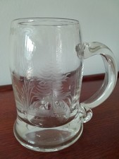 Glas bierkrug mit jagdmotiven - glas,